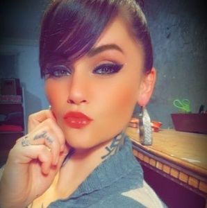 Meet your Posher, Kylie